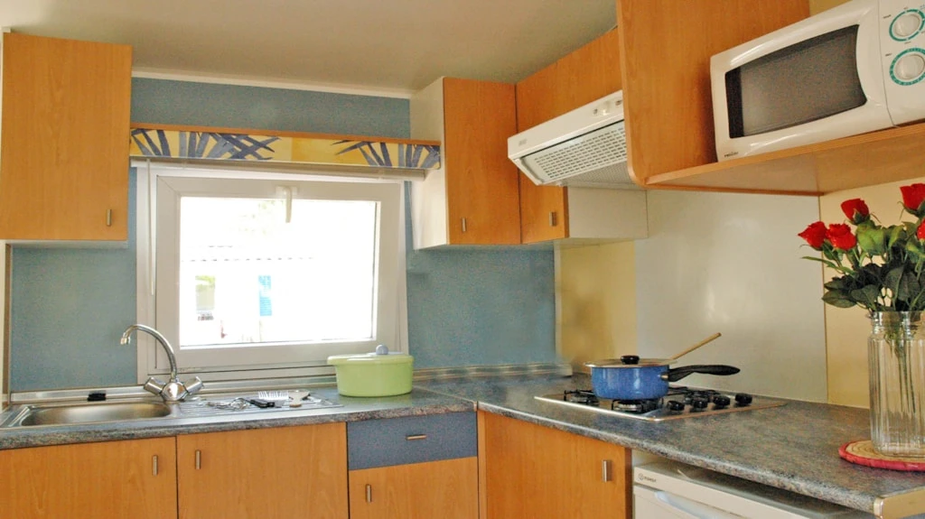 Camping La Célestine 3*, Camping 3* à Beynes (Alpes de Haute Provence) - Location Mobil Home pour 4 personnes - Photo N°6