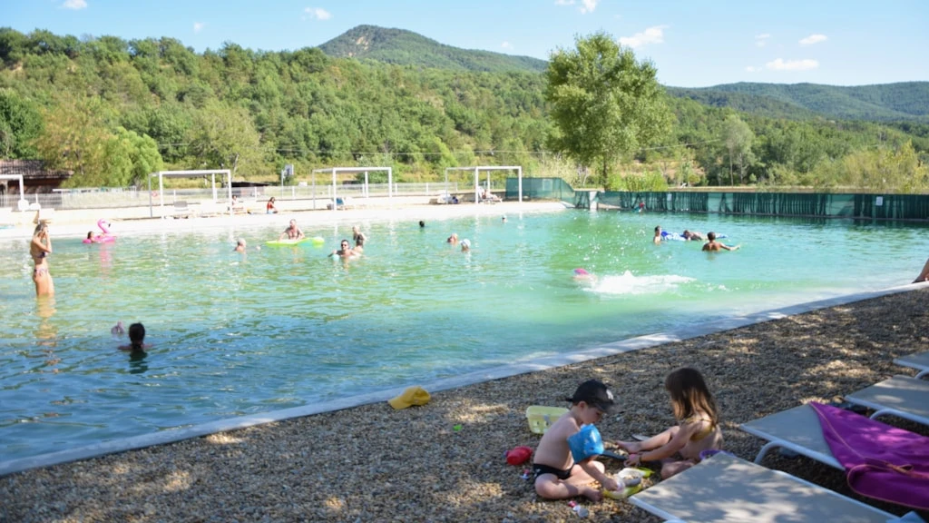 Camping La Célestine 3*, Camping 3* à Beynes (Alpes de Haute Provence) - Location Mobil Home pour 4 personnes - Photo N°16