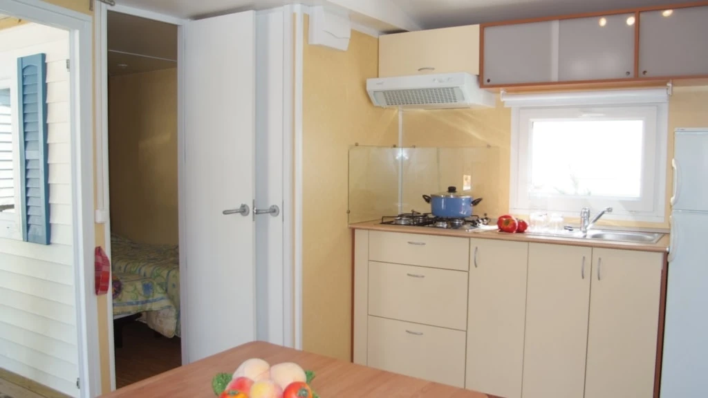 Camping Le Saint Clair 3*, Camping 3* à Moustiers Sainte Marie (Alpes de Haute Provence) - Location Mobil Home pour 4 personnes - Photo N°6