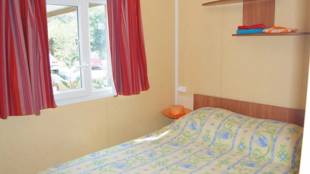 Camping Le Saint Clair 3*, Camping 3* à Moustiers Sainte Marie (Alpes de Haute Provence) - Location Mobil Home pour 4 personnes - Photo N°7