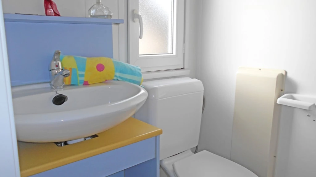 Camping Le Saint Clair 3*, Camping 3* à Moustiers Sainte Marie (Alpes de Haute Provence) - Location Mobil Home pour 2 personnes - Photo N°5