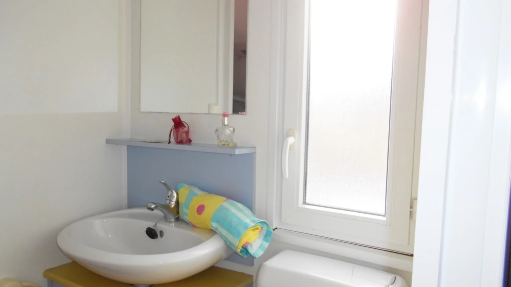 Camping Le Saint Clair 3*, Camping 3* à Moustiers Sainte Marie (Alpes de Haute Provence) - Location Mobil Home pour 2 personnes - Photo N°6