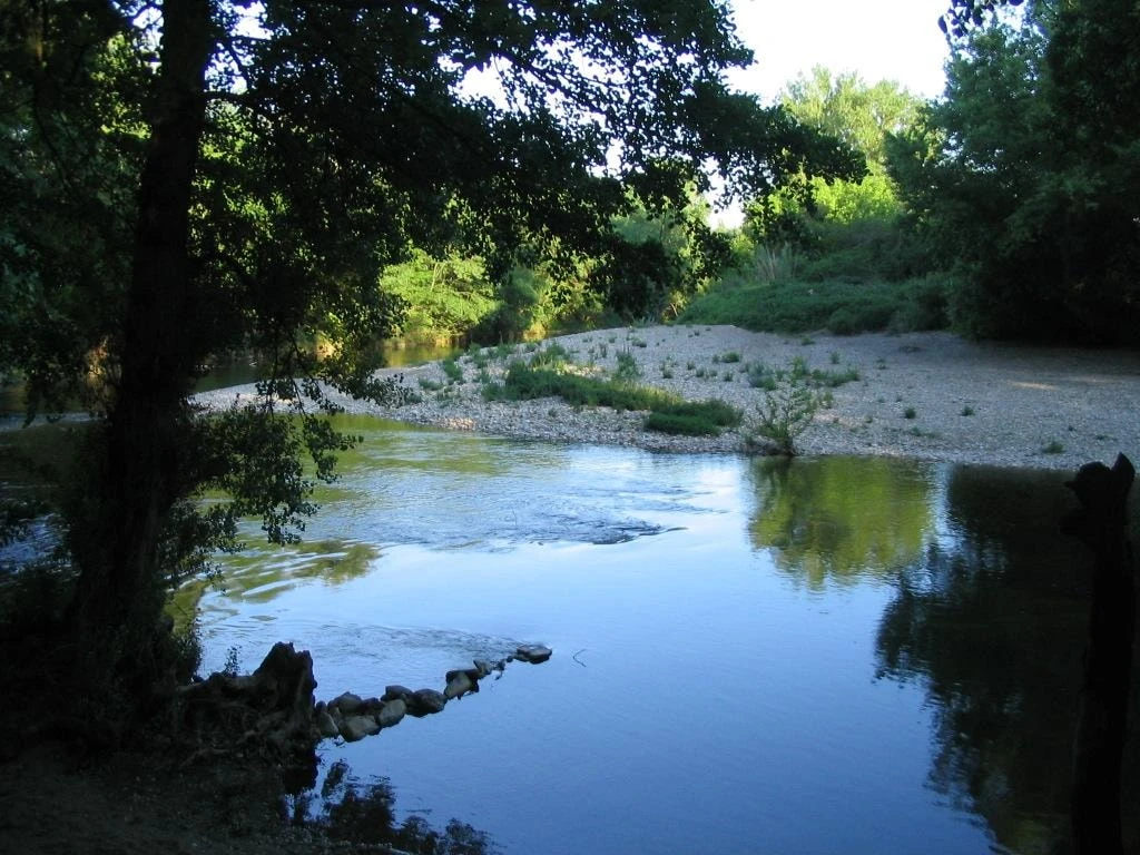 Camping Universal - 4*, Camping 4* à Rochegude (Gard) - Location Chalet pour 4 personnes - Photo N°12