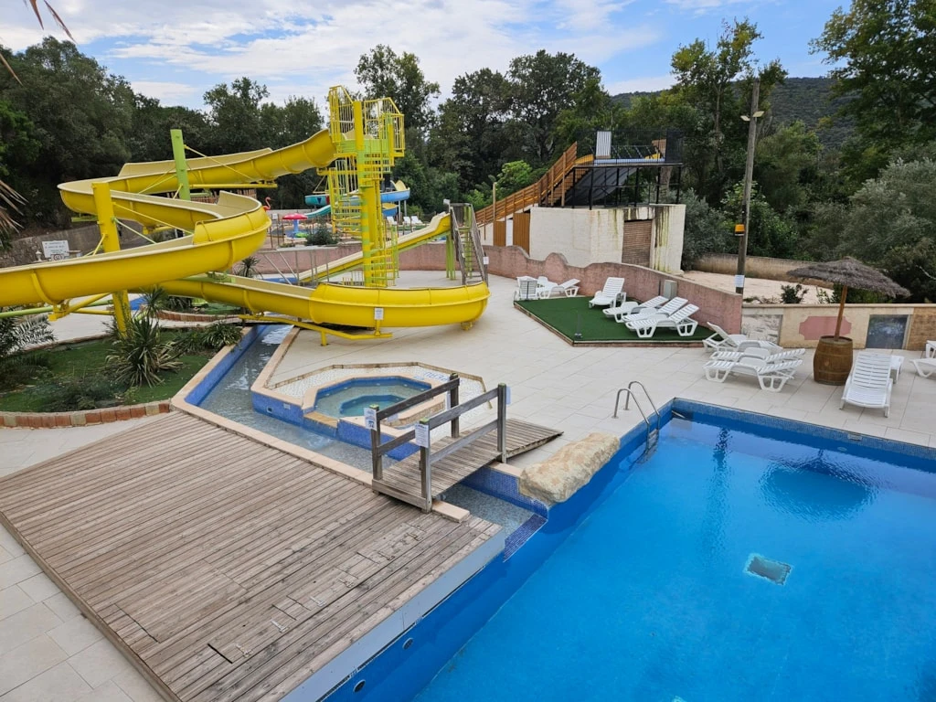 Camping Vert Gapeau - 4*, Camping 4* à Hyères (Var) - Location Mobil Home pour 5 personnes - Photo N°3