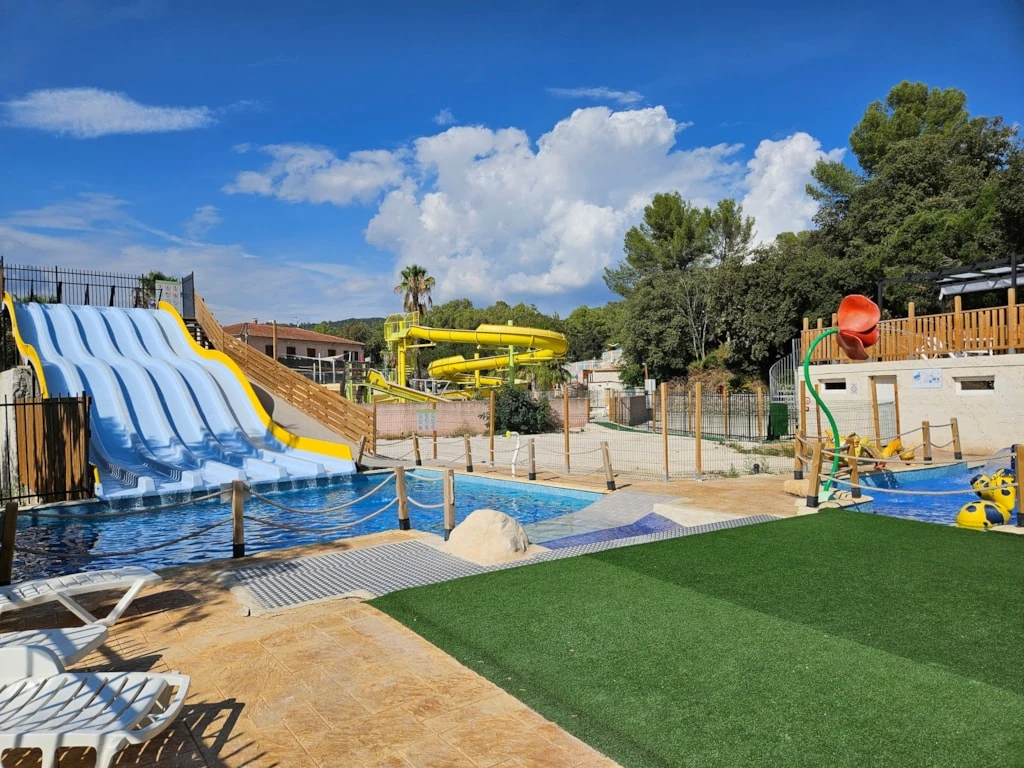 Camping Vert Gapeau - 4*, Camping 4* à Hyères (Var) - Location Mobil Home pour 5 personnes - Photo N°5