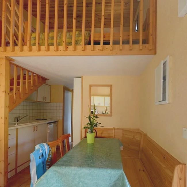 Camping de la Cascade, Camping 4* à Saint Rome de Tarn (Aveyron) - Location Maison pour 6 personnes - Photo N°5