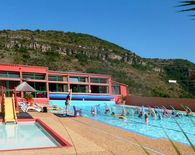 Camping de la Cascade, Camping 4* à Saint Rome de Tarn (Aveyron) - Location Mobil Home pour 6 personnes - Photo N°9