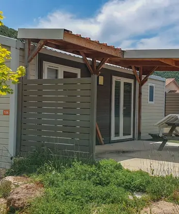 Camping de la Cascade, Camping 4* à Saint Rome de Tarn (Aveyron) - Location Mobil Home pour 5 personnes - Photo N°1
