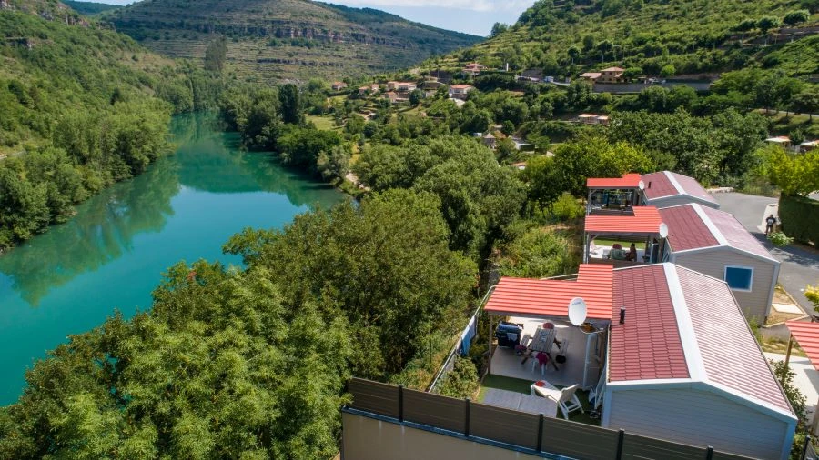 Camping de la Cascade, Camping 4* à Saint Rome de Tarn (Aveyron) - Location Mobil Home pour 5 personnes - Photo N°3