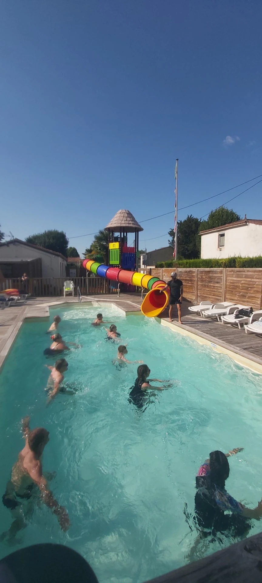 Camping de la Gères 3*, Camping 3* à Surgères (Charente Maritime) - Location Tente équipée pour 2 personnes - Photo N°18