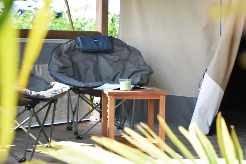 Camping de la Gères 3*, Camping 3* à Surgères (Charente Maritime) - Location Tente équipée pour 5 personnes - Photo N°6