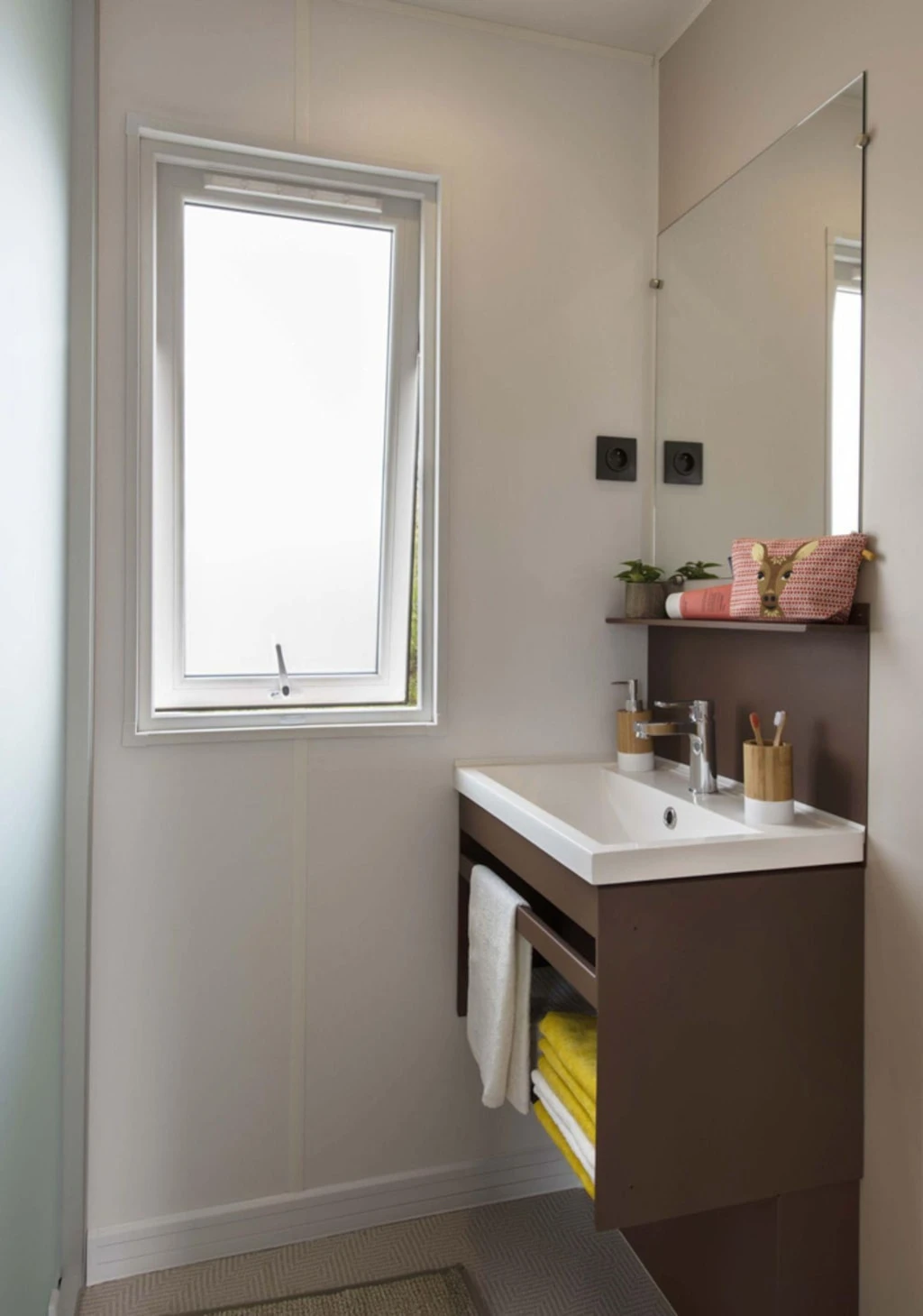 Camping des Neiges - 3*, Camping 3* à Aigueblanche (Savoie) - Location Mobil Home pour 7 personnes - Photo N°5