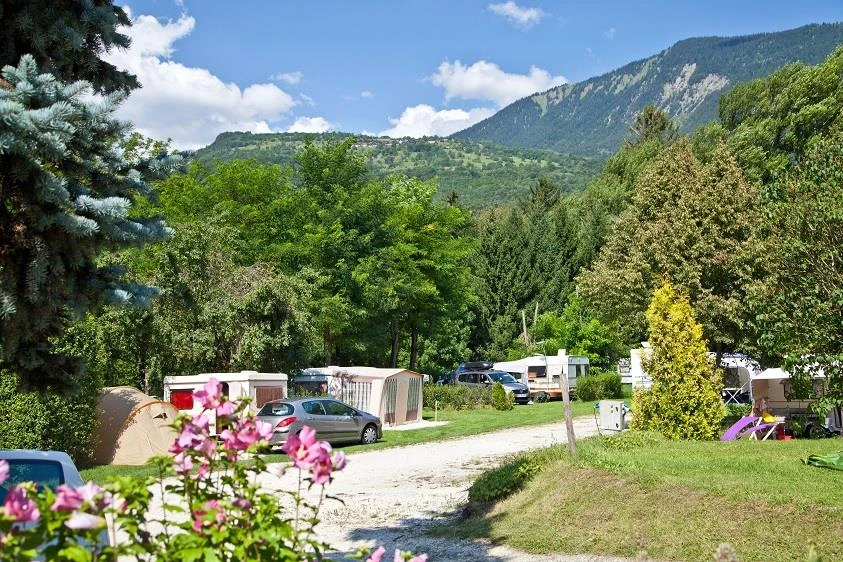 Camping des Neiges - 3*, Camping 3* à Aigueblanche (Savoie) - Location Mobil Home pour 7 personnes - Photo N°9