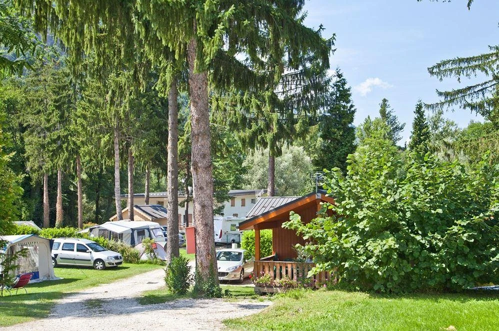 Camping des Neiges - 3*, Camping 3* à Aigueblanche (Savoie) - Location Mobil Home pour 6 personnes - Photo N°10