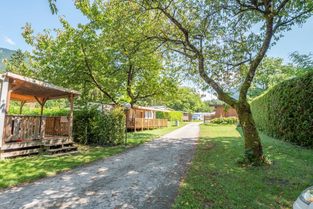Camping des Neiges - 3*, Camping 3* à Aigueblanche (Savoie) - Location Mobil Home pour 6 personnes - Photo N°12
