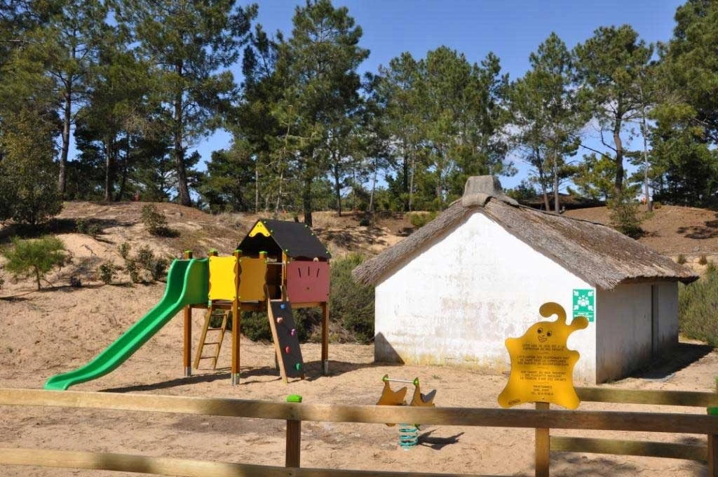Domaine des Pins - 4*, Camping 4* à Saint Hilaire de Riez (Vendée) - Location Appartement pour 4 personnes - Photo N°19