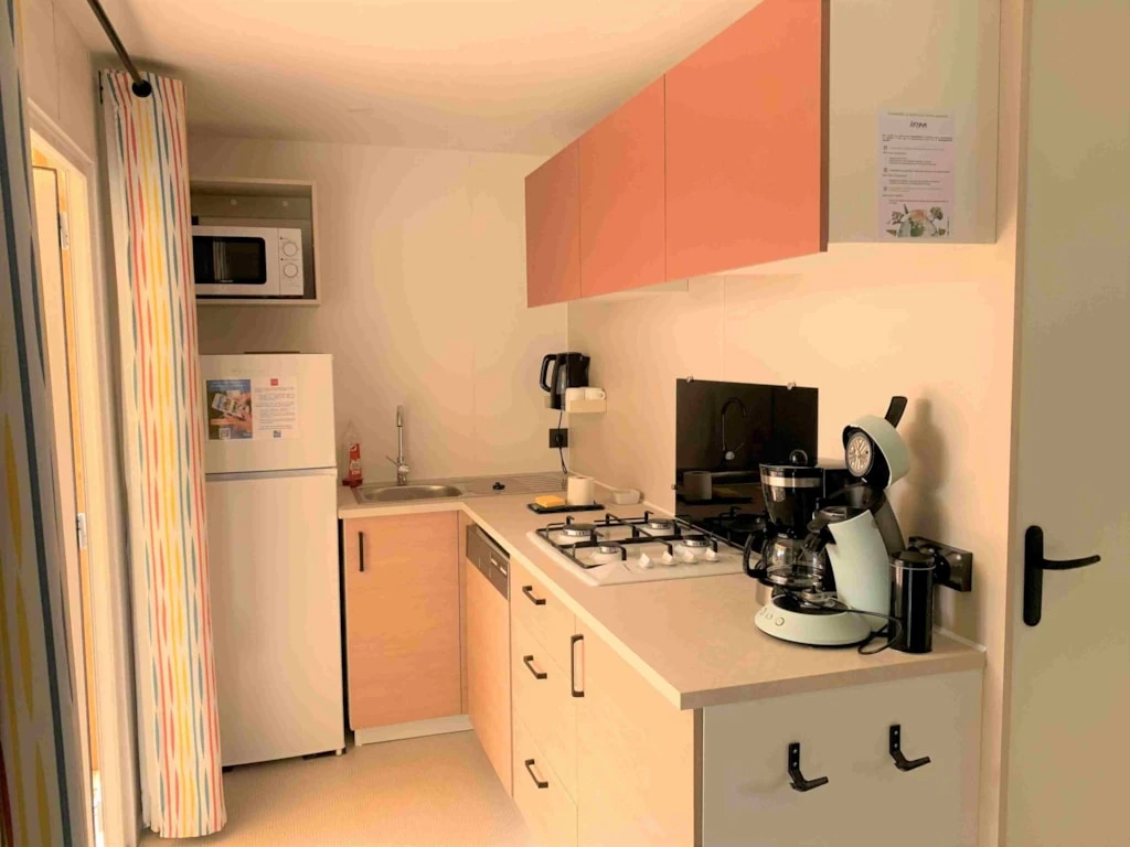 Camping Côté Lac 3*, Camping 3* à Verruyes (Deux Sèvres) - Location Mobil Home pour 4 personnes - Photo N°5