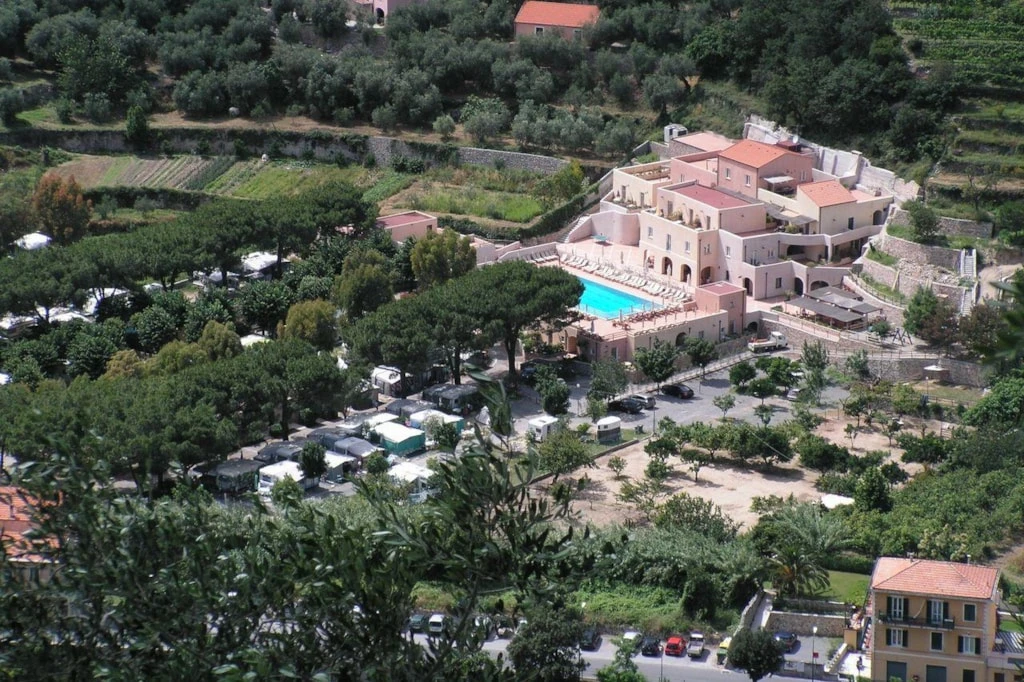 Il Villaggio di Giuele - 3*, Camping 3* à Finale Ligure (Savone) - Location Mobil Home pour 6 personnes - Photo N°9