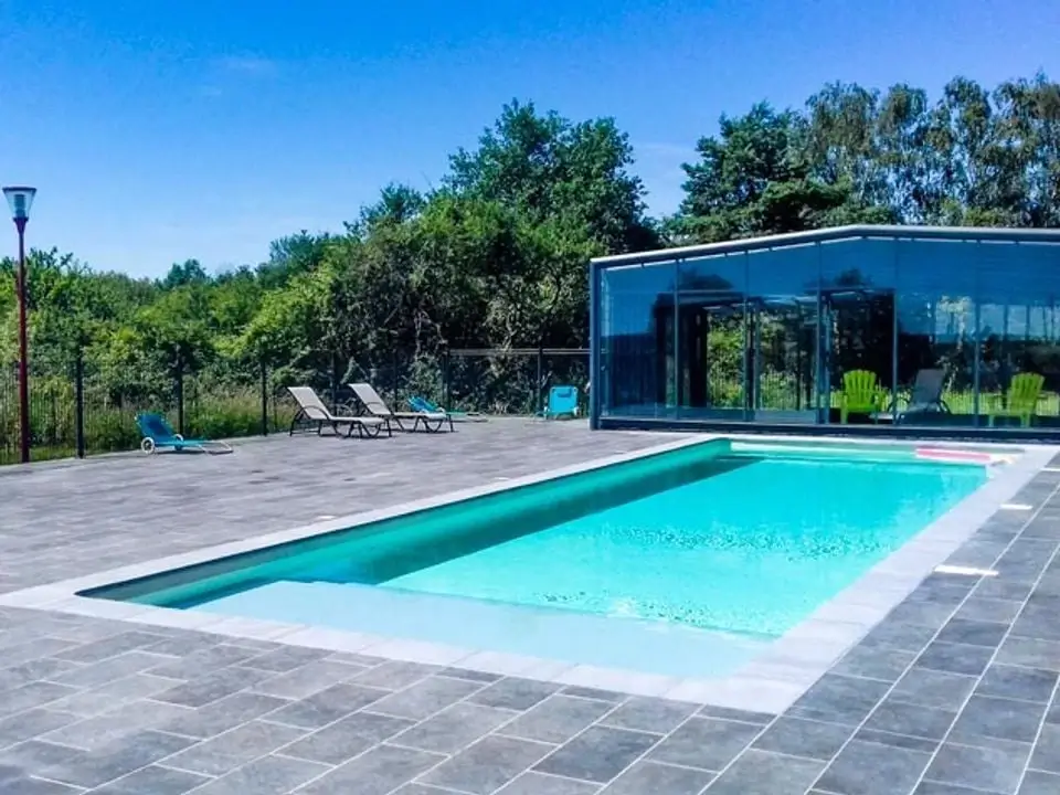 Lodges de Blois-Chambord 3*, Camping 3* à Mont près Chambord (Loir et Cher) - Location Chalet pour 5 personnes - Photo N°2