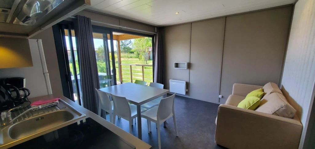 Lodges de Blois-Chambord 3*, Camping 3* à Mont près Chambord (Loir et Cher) - Location Chalet pour 5 personnes - Photo N°4