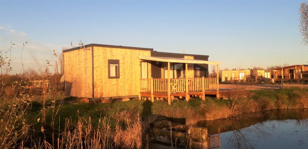 Lodges de Blois-Chambord 3*, Camping 3* à Mont près Chambord (Loir et Cher) - Location Bungalow pour 6 personnes - Photo N°1