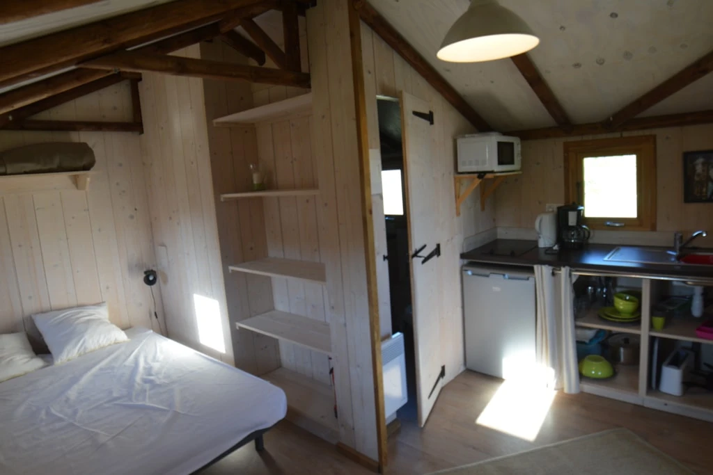 Lodges de Blois-Chambord 3*, Camping 3* à Mont près Chambord (Loir et Cher) - Location Tente équipée pour 2 personnes - Photo N°4