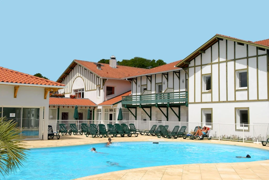 Résidence Hameaux de la Chalosse 3*, Camping 3* à Cassen (Landes) - Location Appartement pour 6 personnes - Photo N°18