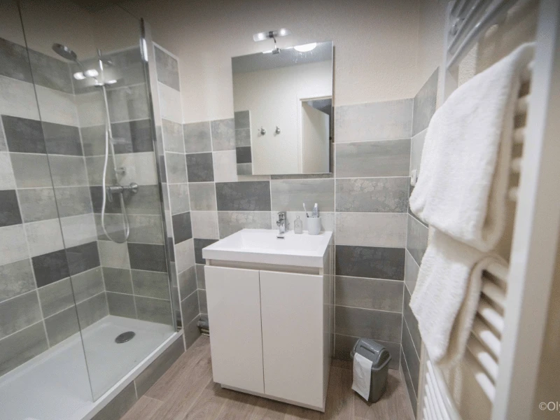 Résidence Hameaux de la Perrière 3*, Camping 3* à Saint Colomban des Villards (Savoie) - Location Appartement pour 6 personnes - Photo N°7