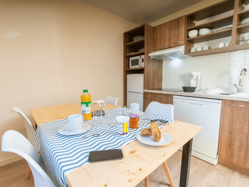 Résidence Hameaux de la Perrière 3*, Camping 3* à Saint Colomban des Villards (Savoie) - Location Appartement pour 8 personnes - Photo N°5