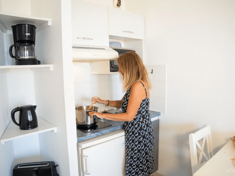 Résidence Le Neptune 3*, Camping 3* à Saint Pierre La Mer (Aude) - Location Appartement pour 4 personnes - Photo N°5