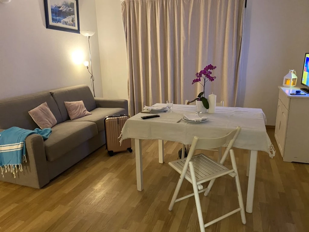 Camping Les Sables Vigniers 3*, Camping 3* à Saint Georges d'Oléron (Charente Maritime) - Location Appartement pour 2 personnes - Photo N°4