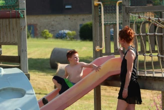 Camping La Nouvelle Croze 4* Ze collection, Camping 4* à Rouffignac Saint Cernin de Reilhac (Dordogne) - Location Mobil Home pour 4 personnes - Photo N°14