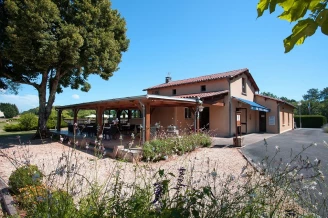 Camping La Nouvelle Croze 4* Ze collection, Camping 4* à Rouffignac Saint Cernin de Reilhac (Dordogne) - Location Mobil Home pour 4 personnes - Photo N°16