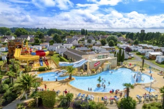 Camping La Route Blanche 5*, Camping 5* à Bréville sur Mer (Manche) - Location Mobil Home pour 4 personnes - Photo N°2