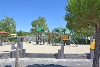 Domaine de Beaulieu 4* Ze collection, Camping 4* à Givrand (Vendée) - Location Mobil Home pour 6 personnes - Photo N°18