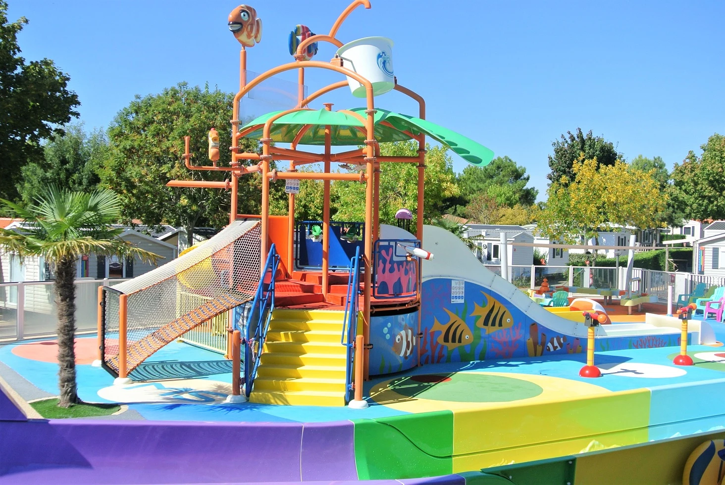 Camping Les Brunelles 5* Ze collection, Camping 5* à Longeville sur Mer (Vendée) - Location Mobil Home pour 6 personnes - Photo N°5