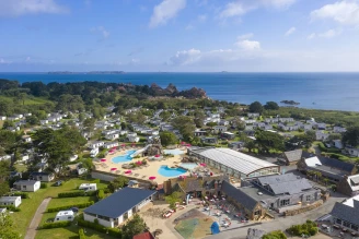 Camping Le Ranolien 5* Ze collection, Camping 5* à Perros Guirec (Cotes d'Armor) - Location Mobil Home pour 4 personnes - Photo N°10