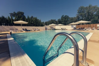 Camping Les Chênes Rouges 4* Ze collection, Camping 4* à Argeles sur Mer (Pyrénées Orientales) - Location Mobil Home pour 4 personnes - Photo N°3
