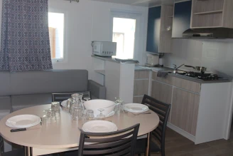 Camping Les Chênes Rouges 4* Ze collection, Camping 4* à Argeles sur Mer (Pyrénées Orientales) - Location Mobil Home pour 4 personnes - Photo N°5