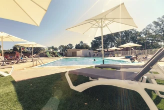 Camping Les Chênes Rouges 4* Ze collection, Camping 4* à Argeles sur Mer (Pyrénées Orientales) - Location Mobil Home pour 4 personnes - Photo N°9