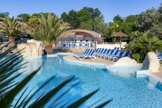 Camping Les Deux Fontaines 4* Ze collection, Camping 4* à Névez (Finistère) - Location Mobil Home pour 4 personnes - Photo N°4