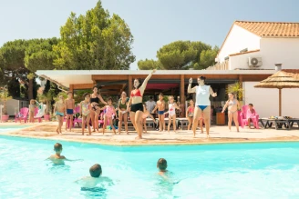 Camping Les Flamants Roses 4* Ze collection, Camping 4* à Canet en Roussillon (Pyrénées Orientales) - Location Mobil Home pour 4 personnes - Photo N°8