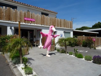 Camping Les Flamants Roses 4* Ze collection, Camping 4* à Canet en Roussillon (Pyrénées Orientales) - Location Mobil Home pour 4 personnes - Photo N°14