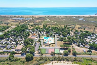 Camping Les Mûriers 4* Ze collection, Camping 4* à Vendres (Hérault) - Location Mobil Home pour 4 personnes - Photo N°7