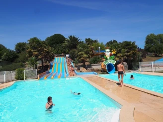 Camping Domaine de Bel Air 5* Ze collection, Camping 5* à Landudec (Finistère) - Location Mobil Home pour 5 personnes - Photo N°7