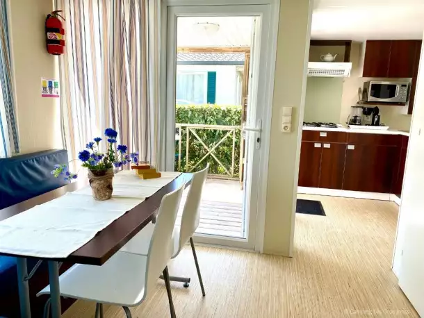 Camping Les Gros Joncs 5*, Camping 5* à Saint Georges d'Oléron (Charente Maritime) - Location Mobil Home pour 4 personnes - Photo N°5