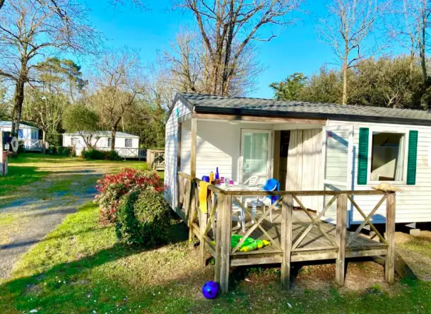 Camping Les Gros Joncs 5*, Camping 5* à Saint Georges d'Oléron (Charente Maritime) - Location Mobil Home pour 6 personnes - Photo N°9