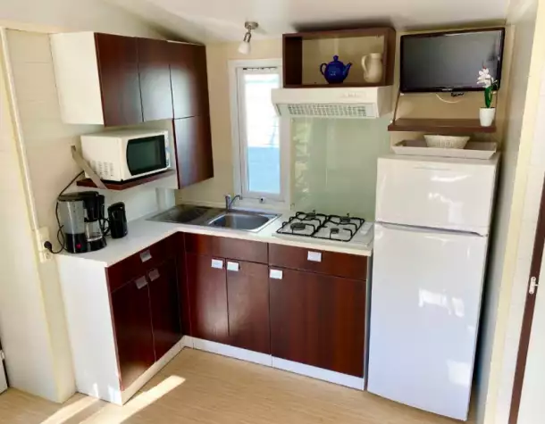Camping Les Gros Joncs 5*, Camping 5* à Saint Georges d'Oléron (Charente Maritime) - Location Mobil Home pour 4 personnes - Photo N°4
