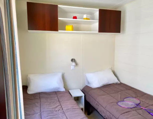 Camping Les Gros Joncs 5*, Camping 5* à Saint Georges d'Oléron (Charente Maritime) - Location Mobil Home pour 4 personnes - Photo N°7