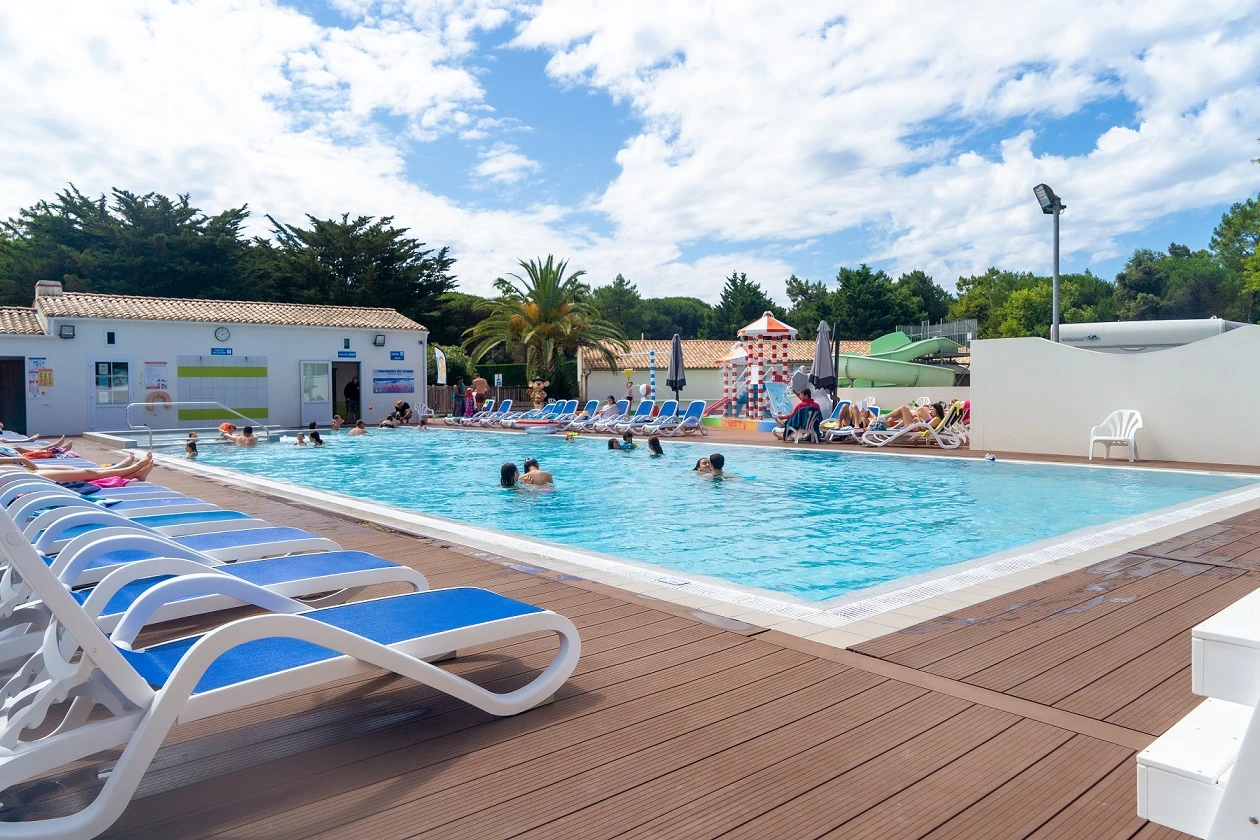 Camping Au Val de Loire en Ré 4* - Ze collection, Camping 4* à Le Bois Plage en Ré (Charente Maritime) - Location Mobil Home pour 6 personnes - Photo N°6